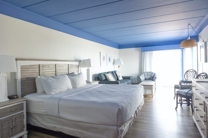 Oceanfront Corner King