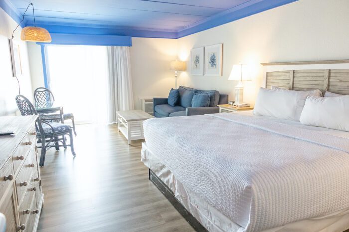 Oceanview King Poolside room